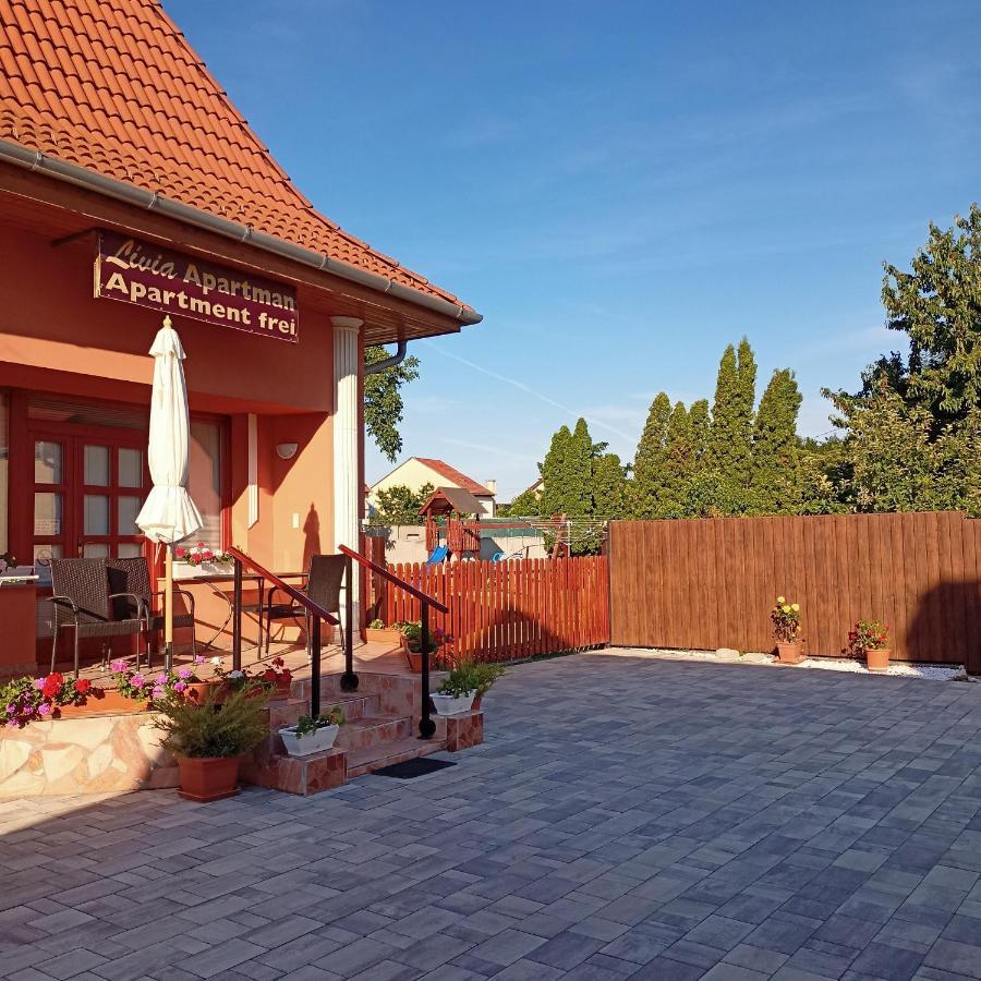 Livia Apartman Bük Exterior foto